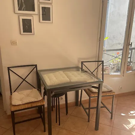Cosy Appartement In The Heart Of Paris Exterior photo